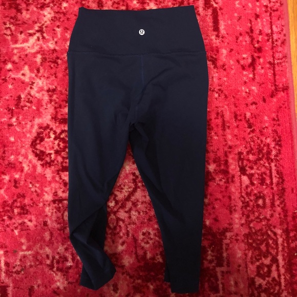 wunder under lululemon crop leggings - Picture 3 of 3